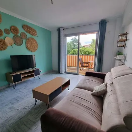 Entier Cosy Au Calme Lägenhet